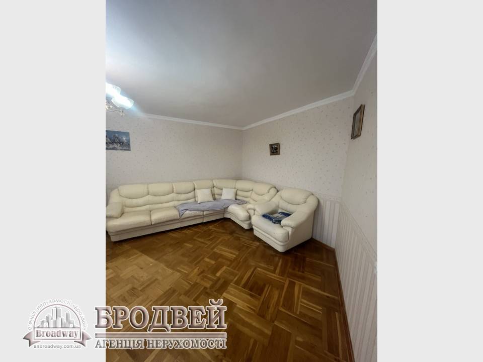 1000variantiv Real Estate