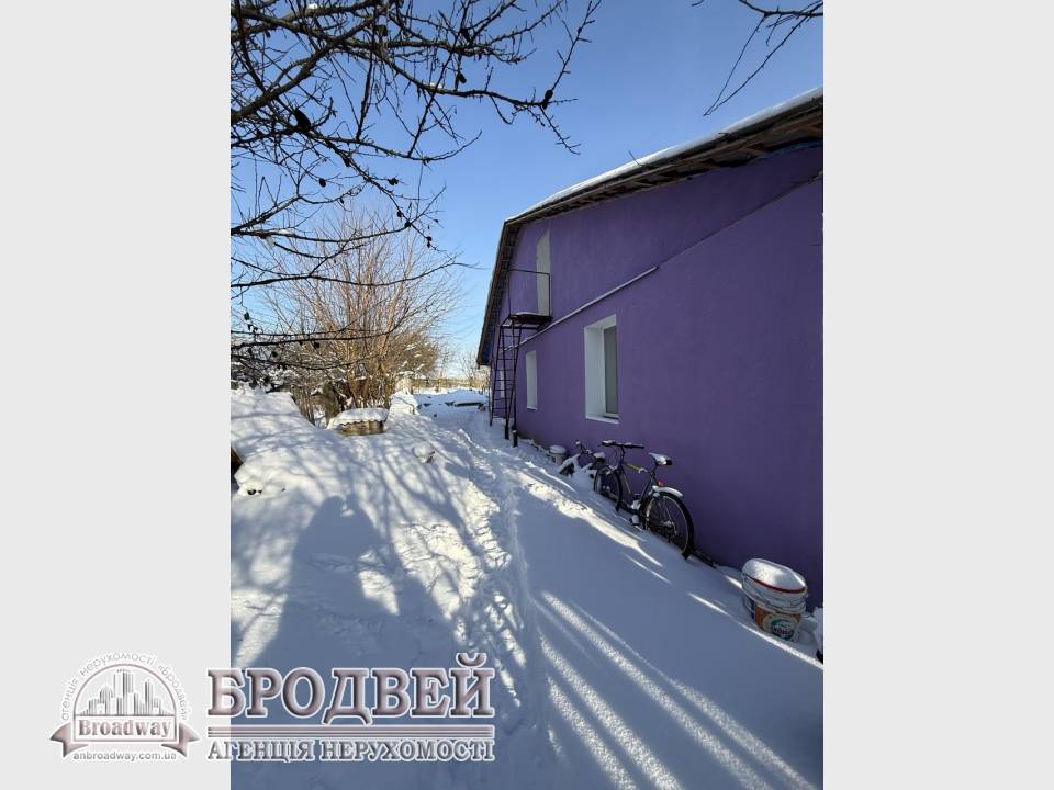 1000variantiv Real Estate