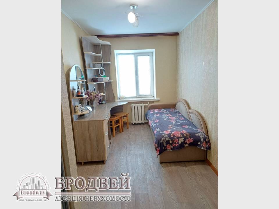 1000variantiv Real Estate