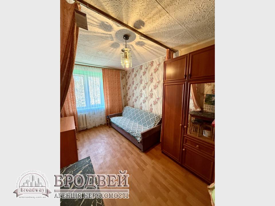 1000variantiv Real Estate