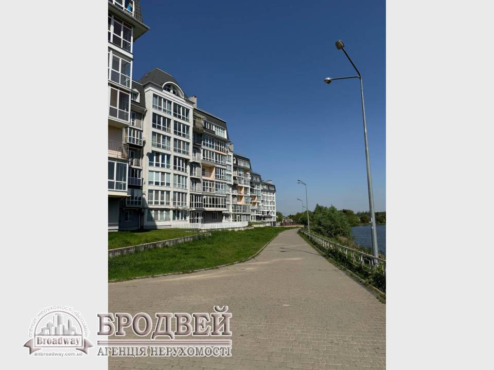 1000variantiv Real Estate