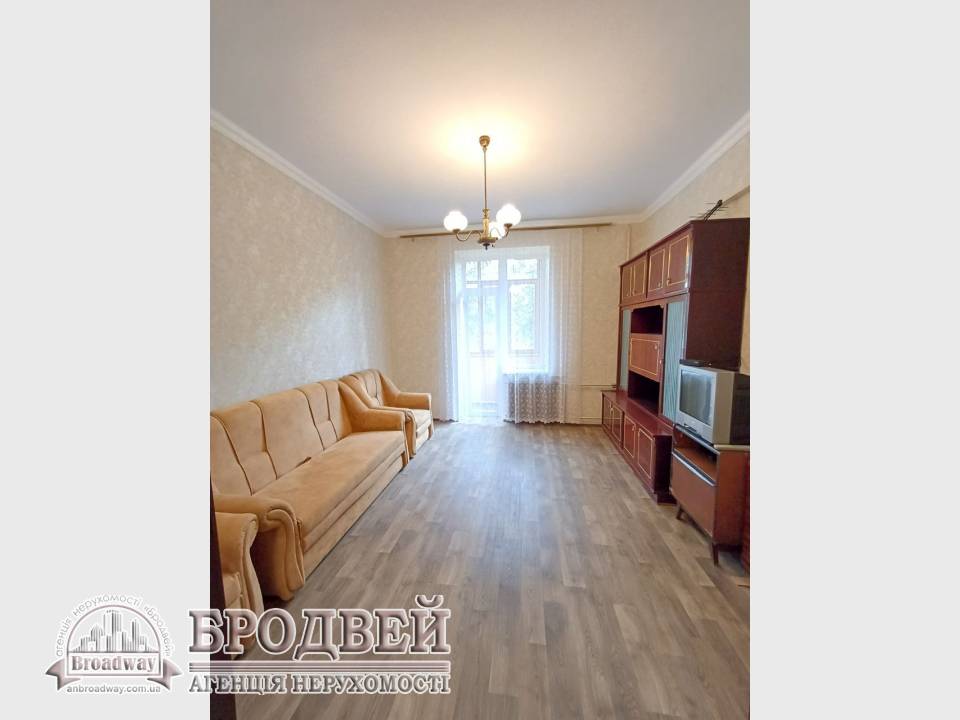 1000variantiv Real Estate